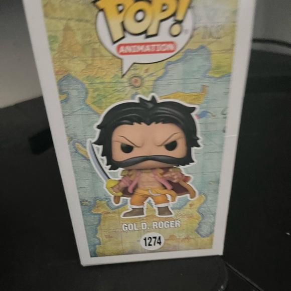 Funko Pop! Animation Gol D. Roger - Vinyl Figure - Picture 2 of 5